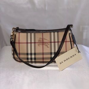 Burberry Small Hand - Brand New